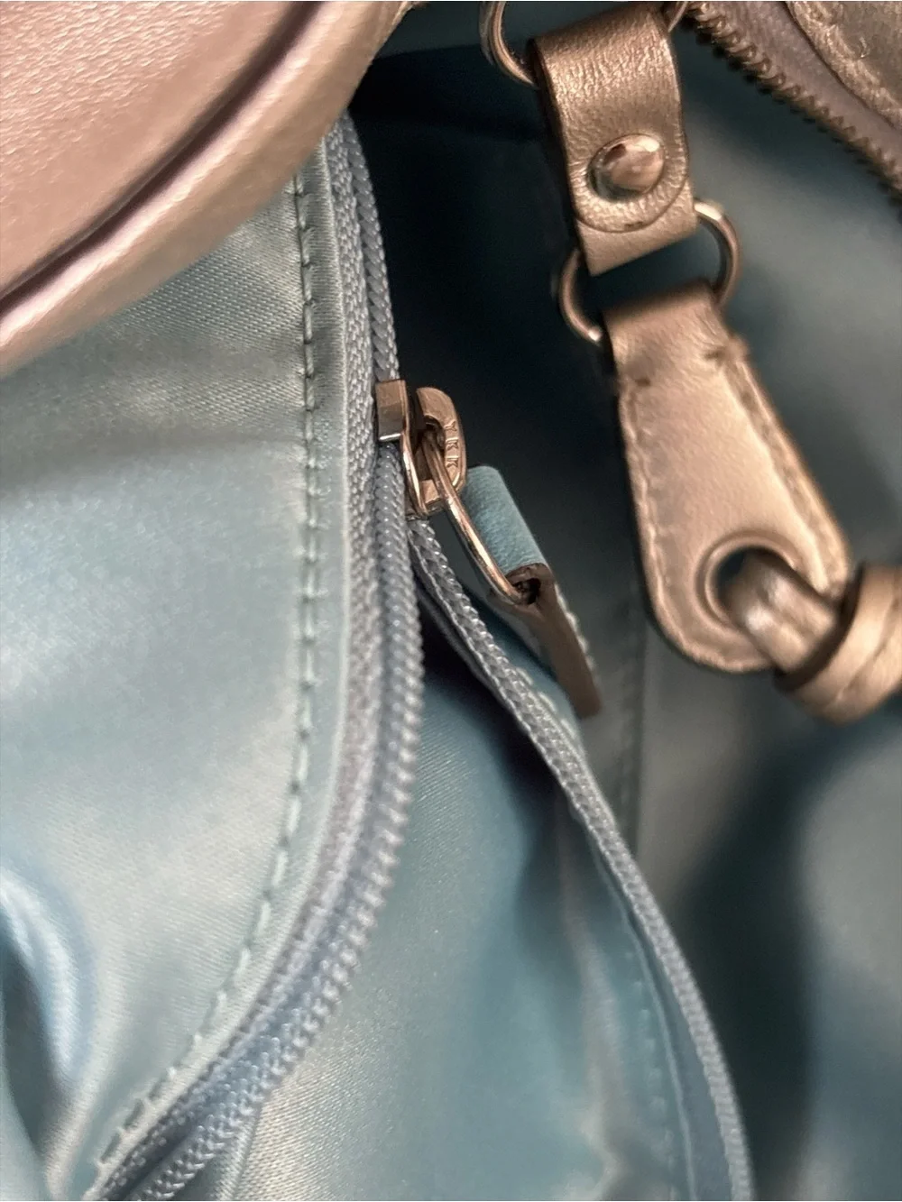 Y2K Coach Metallic Silver Leather Zoe Hobo Bag - Picture 6 of 13